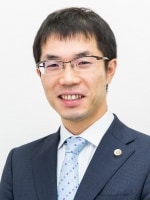 西川 暢春弁護士