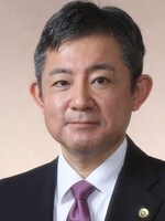 高岡 輝征弁護士
