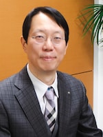 中村 新弁護士