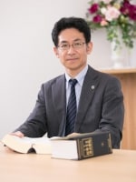 井下 顕弁護士