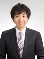 窪川 亮輔弁護士
