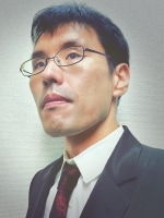 山崎 真也弁護士