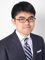 山崎 哲央弁護士