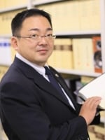 山地 敏之弁護士