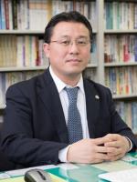 前島 申長弁護士