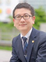 赤桐 仁輔弁護士