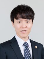 田中 素樹弁護士