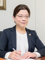 文 今子弁護士