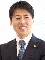 南 悠作弁護士