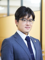 八幡 康祐弁護士