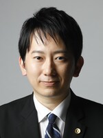 西墻 省吾弁護士