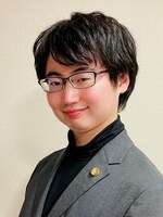 平塚 翔太弁護士
