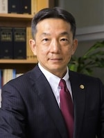 佐村河内氏の画像に漫画家 久保帯人先生 の表記 ネットの悪ふざけ は違法 弁護士ドットコム 佐村河内氏の画像に漫画家 久保帯人先生 の表記 ネットの悪ふざけ は違法 弁護士ドットコム