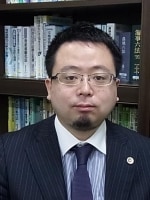 堀 哲郎弁護士