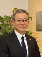 梁 栄文弁護士