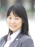 林 真由美弁護士