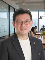 鈴木 興治弁護士