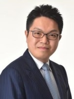 興梠 慎治弁護士