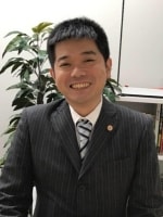 河内 良弁護士