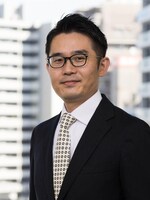 東 尚吾弁護士