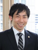 野澤 佳弘弁護士