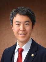 上野 潤弁護士