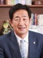賀川 進太郎弁護士