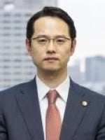 室谷 和宏弁護士