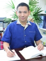尾辻 克敏弁護士