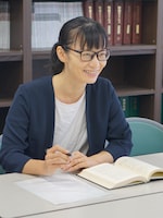仲地 彩子弁護士