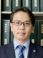 プラス法律事務所 高木 秀治弁護士
