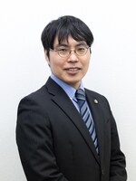 那覇楚辺法律事務所 城間 博弁護士