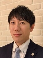 山下 高生弁護士