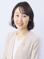 ペ 明玉弁護士