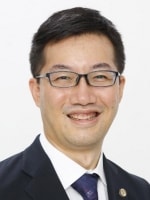 山崎 純弁護士