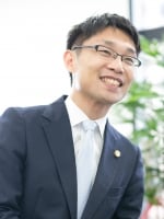 たちばな法律事務所 長﨑 良太弁護士