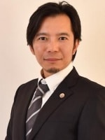 山崎 天弁護士