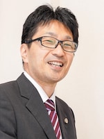 岡本 矢弁護士
