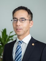 松浦 亮介弁護士
