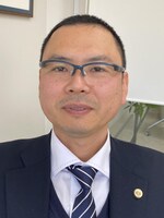 片亀 球王弁護士