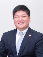 中尾 峻也弁護士
