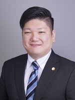 中尾 峻也弁護士