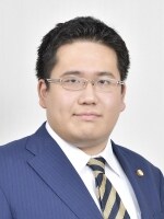 杉山 大介弁護士