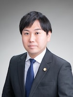 上原 佑人弁護士