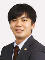 弁護士法人リーガルプラス柏法律事務所 大﨑 慎乃祐弁護士