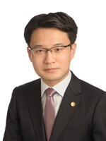 小谷野 雅晴弁護士