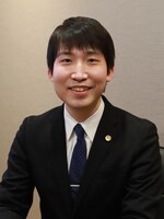 小泉 直永弁護士