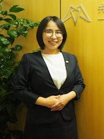 本間 星弁護士