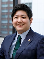 両角 駿弁護士