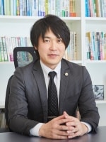 夏目 修司弁護士